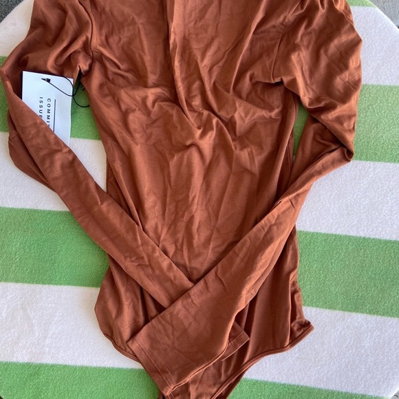 Kit undergarments Long Sleeve Thong Bodysuit in cinnamon sz small - Picture 3 of 4